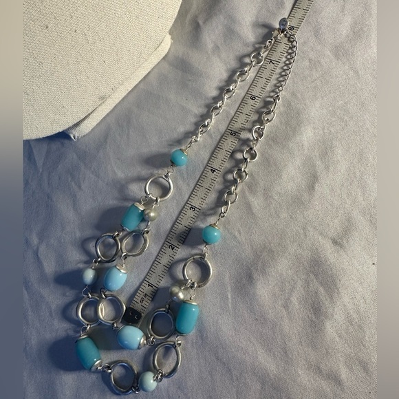 Blue glass bead matte silvertone artisan style necklace - Picture 3 of 5